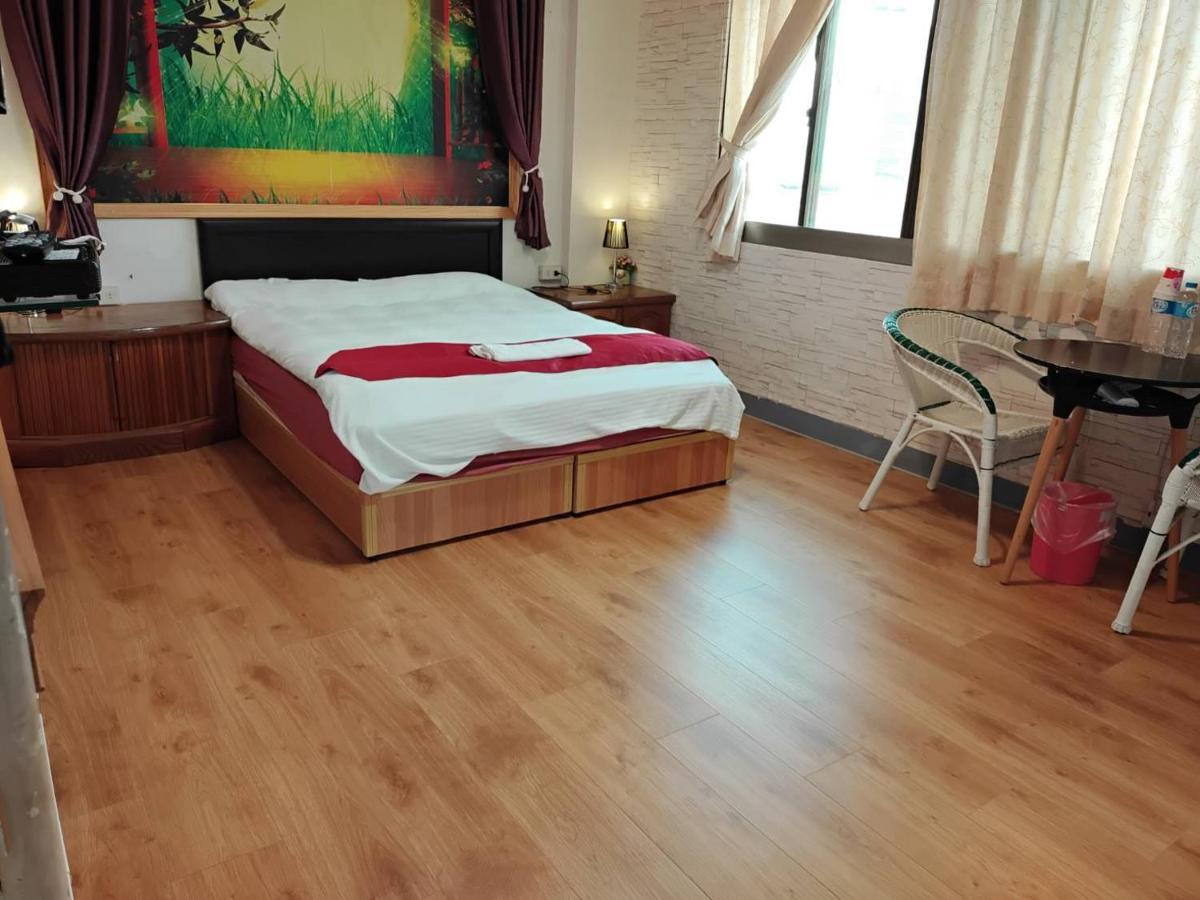 Tainan Suite II Bagian luar foto
